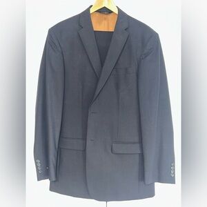 Jos. A. Bank mens 40L blue 2 button suit with 33x32 pants